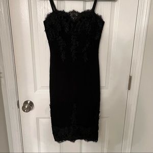 Fitted Black Lace Cocktail Dress with Padding